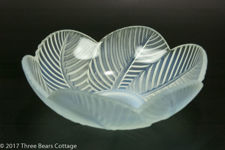 Pierre D'Avesn Art Deco Opalescent Glass Bowl