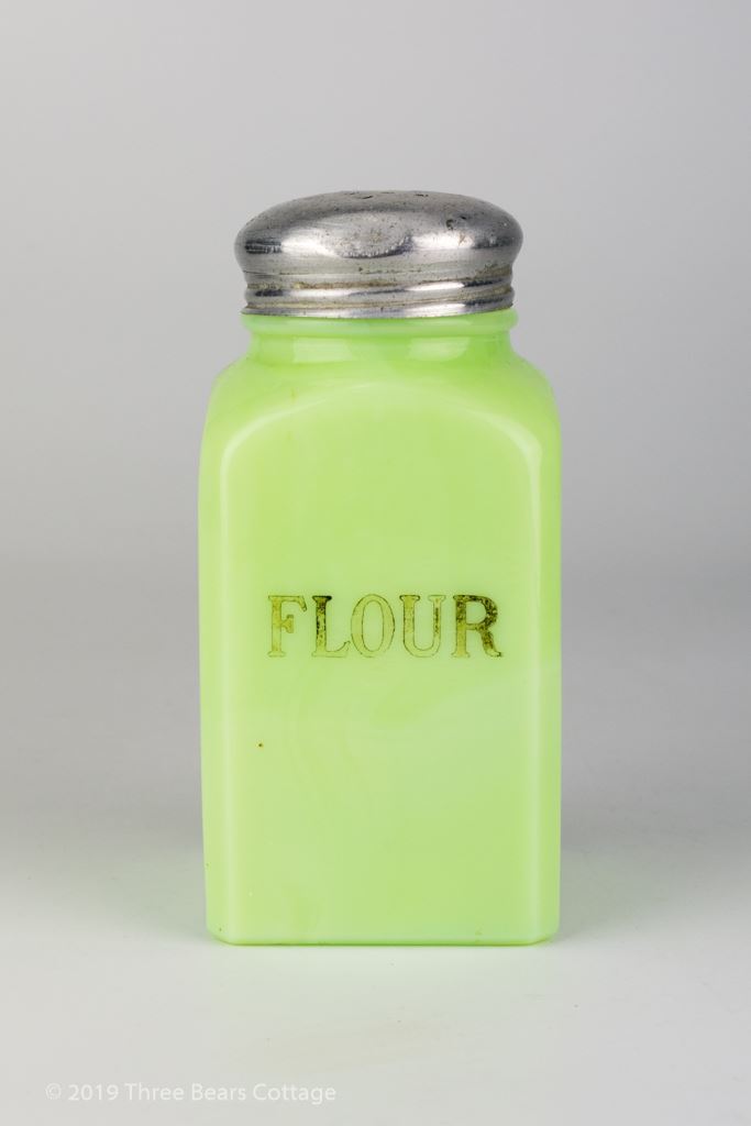 https://www.3bcshop.com/images/thumbs/0013200_jeannette-jadeite-green-glass-flour-shaker.jpeg