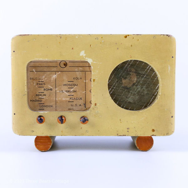 Main view of Wooden Vintage Radio Money Box