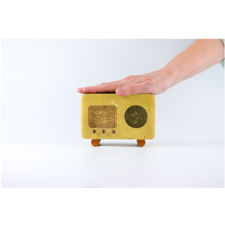 Size demonstration of Wooden Vintage Radio Money Box
