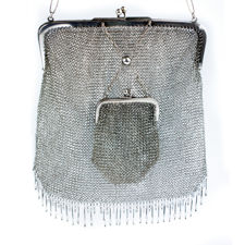 Close up view of  an Antique Silver Chainmail Mesh Evening Bag & Purse