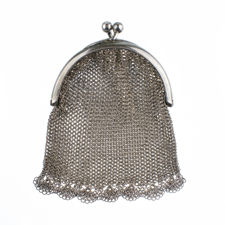 Reverse view of a Solid Silver Chainmail Mesh Coin Purse