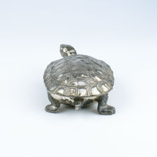 Rear view of Silver Plated Turtle Trinket Box