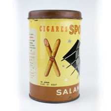 Left side view of Spoutnik Bierworstjes Cigares Salami Tin